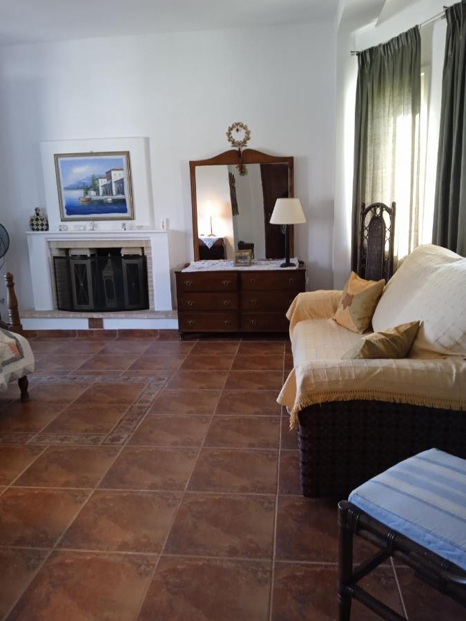 Aloni Villa سكوبيلوس تاون المظهر الخارجي الصورة