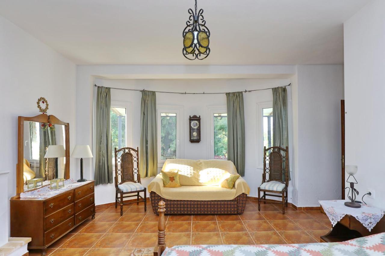 Aloni Villa سكوبيلوس تاون المظهر الخارجي الصورة