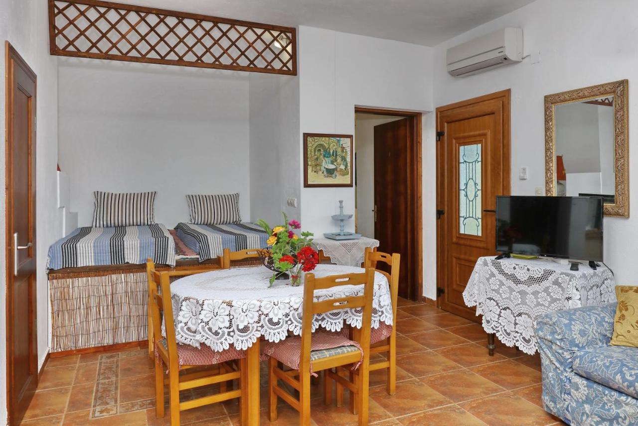 Aloni Villa سكوبيلوس تاون المظهر الخارجي الصورة